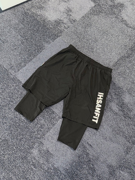 Short Cache Awra Noir